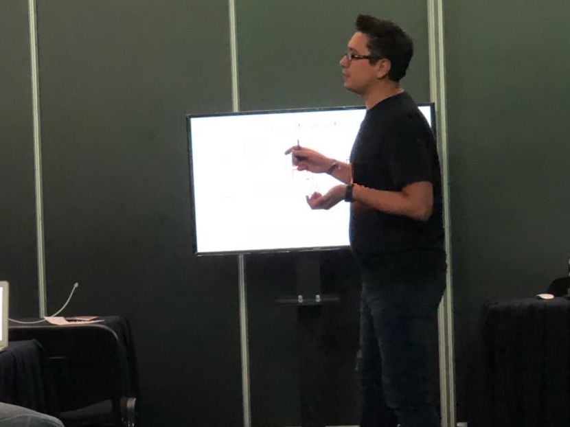 Ivan facilitando una master class